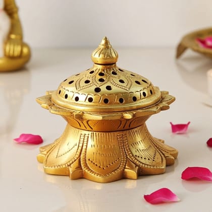 Brass Dhoop Dhaani, Luab Dan or Loban Holder Home Temple Decor, Height : 4 Inch (BSMAS1580 F) Brass Dhoop Dhaani, Luab Dan or Loban Holder Home Temple Decor, Height : 4 Inch (BSMAS1580 F)