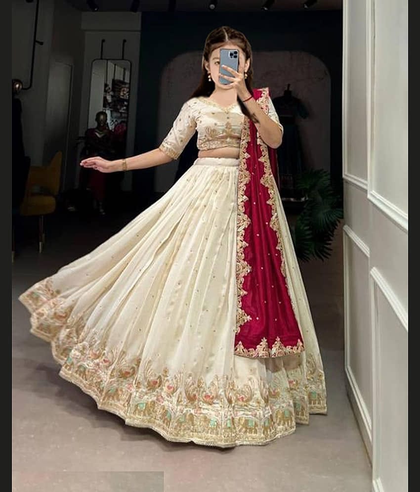 piludi Georgette Lehenga Choli Set For Girls ( Pack of 1 , Off White )