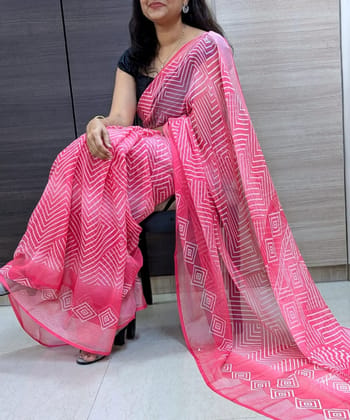 Bandhani print with Zari woven