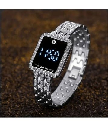 Renaissance Traders Silver Metal Digital Womens Watch