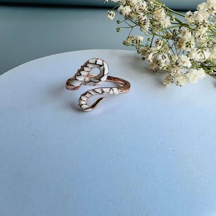 Layla Ring 1210 - Adjustable