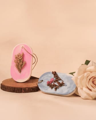 Elynn Apothecary Velvet Rose Wardrobe Wax Fragrance (40g) | Hand-poured Soy Wax Tablet with Warm & Floral Notes | for Closets & Drawers