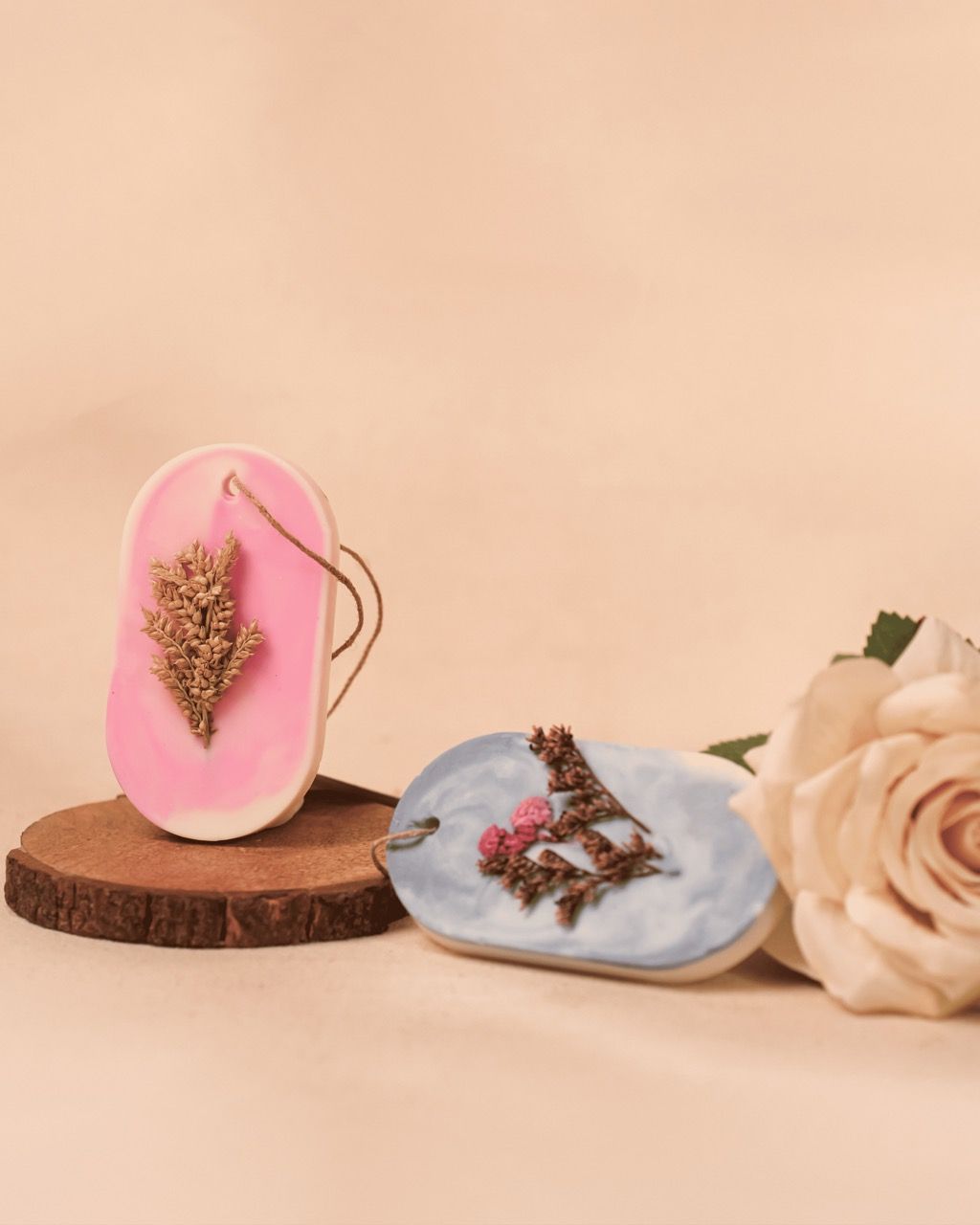 Elynn Apothecary Velvet Rose Wardrobe Wax Fragrance (40g) | Hand-poured Soy Wax Tablet with Warm & Floral Notes | for Closets & Drawers