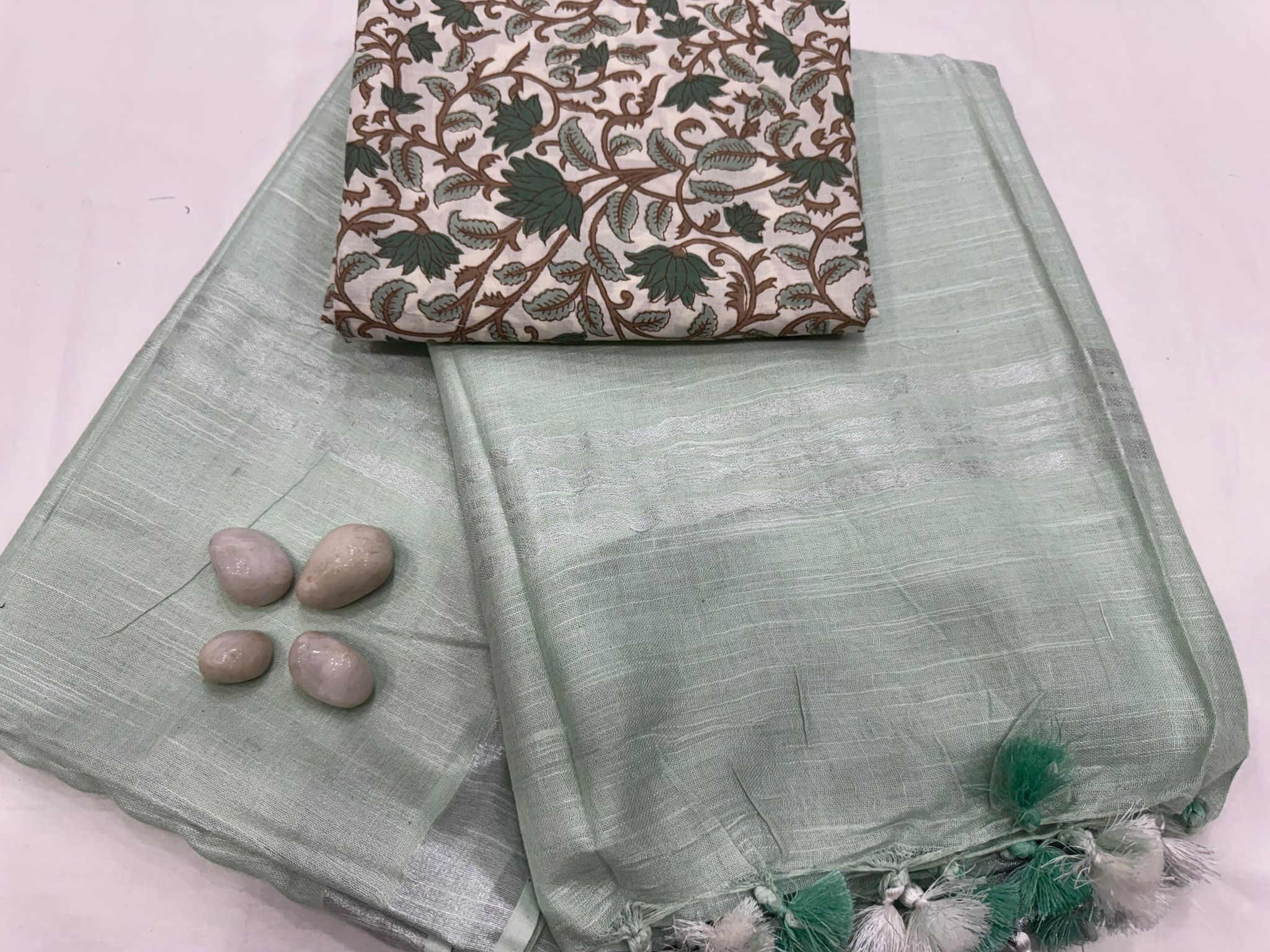 Cotton Handloom Plain linen Saree