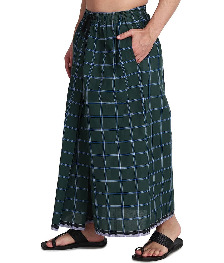 Gowri Tex Elastic Cotton Blend Men's Lungi With Dual Pocket (Green, Pack of 1)