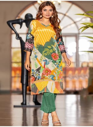 PIRRA DESIGNS Women Floral Printed Regular Kurta with Trousers