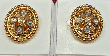 TOPS - STUDS