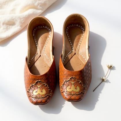 pure Leather Punjabi Jutti pure Leather Punjabi Jutti