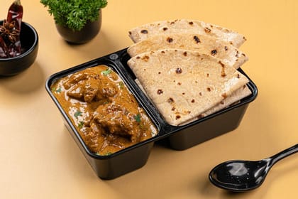 Mughlai Chicken Curry & Chapati Mini LunchBox Mughlai Chicken Curry & Chapati Mini LunchBox