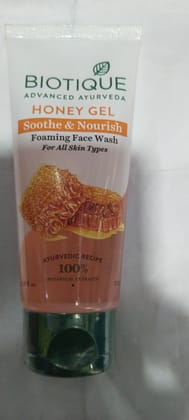 Biotique Advanced ayurveda Honey gel Foaming face wash 