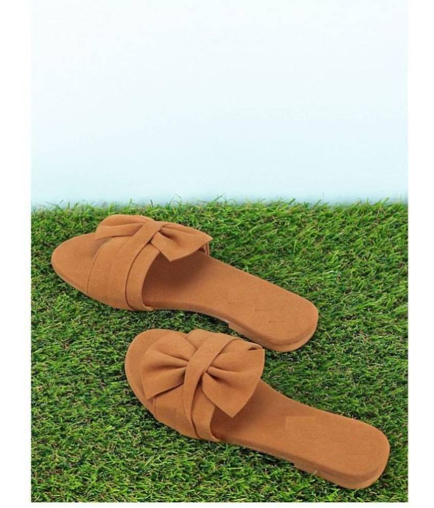 Apratim Tan Flats