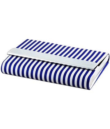 Auteur  RFID Safe Multipurpose ATM/Debit/Credit Card Wallet cum Visiting Card Holder Mat Design & Stainless Steel Frame, Magnetic Closer Good For Gifting .