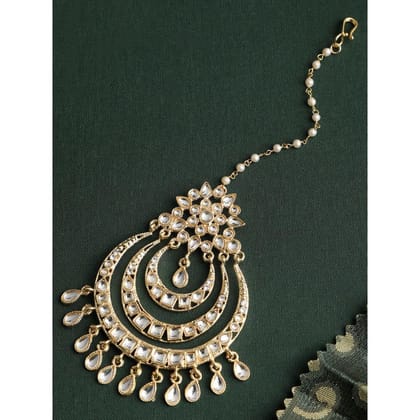 Gold Toned Chandbali Kundan Maang Tika