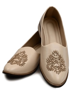 Cream Leather Zardozi Embroidery Ethnic Shoes-Cream