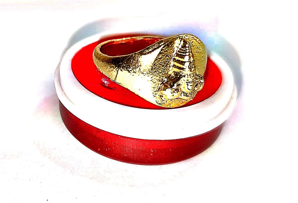 Men's and women's Gold plated Signet Ring