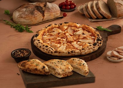 Sourdough Chicken Loaded Pizza + Mini Garlic Bread.