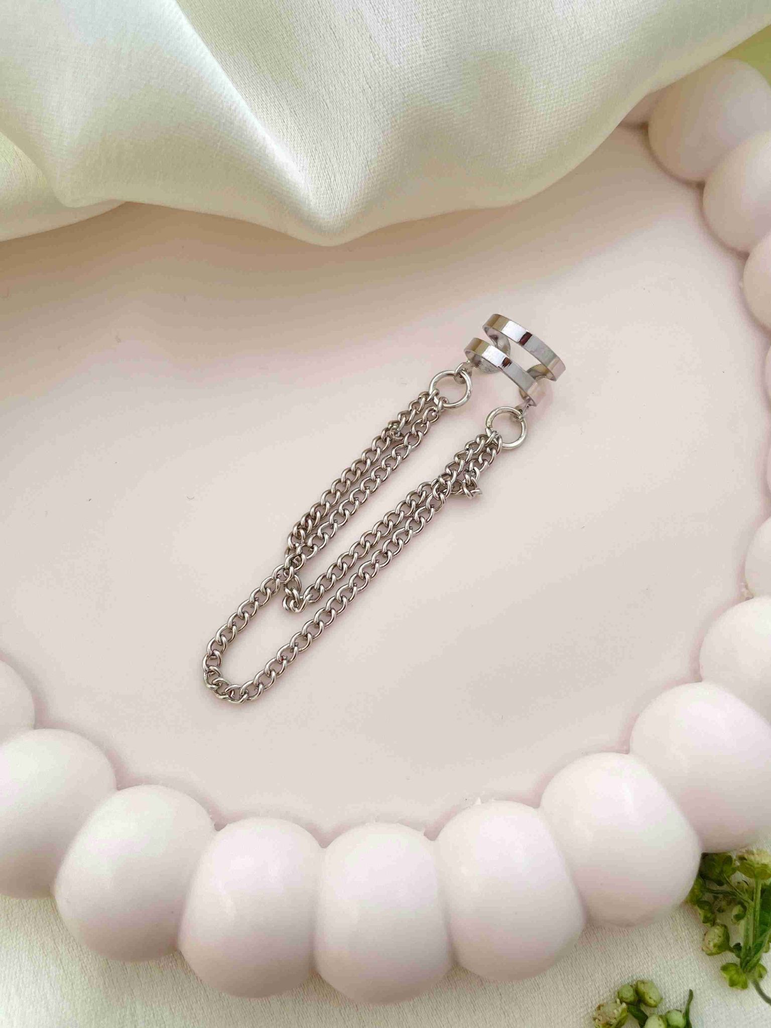 Ishkaara Tangled Rizz Earcuff Silver