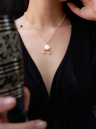 Akushi Baroque Pendant Necklace-Gold