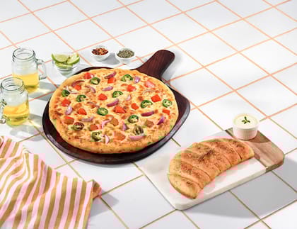Veggies Volcano Pizza [Big 10"] + Garlic Bread & Cheesy Dip