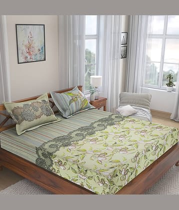 Home Candy Cotton Floral King Bedsheet with 2 Pillow Covers- Green