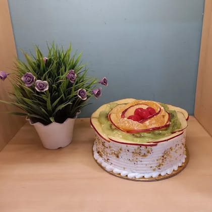 Fresh Fruit Cake