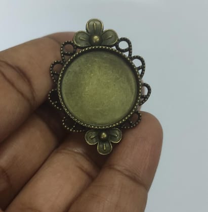 Cabochon Bezel - Code 33