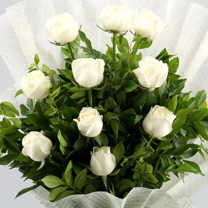 A Cool Breeze Roses Bouquet For Valentine's Day Gift