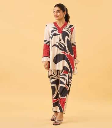 Off-White Co-Ord set with abstract print-M / Off White