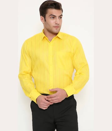 Maharaja Cotton Blend Slim Fit Full Sleeves Men's Formal Shirt - Yellow ( Pack of 1 )