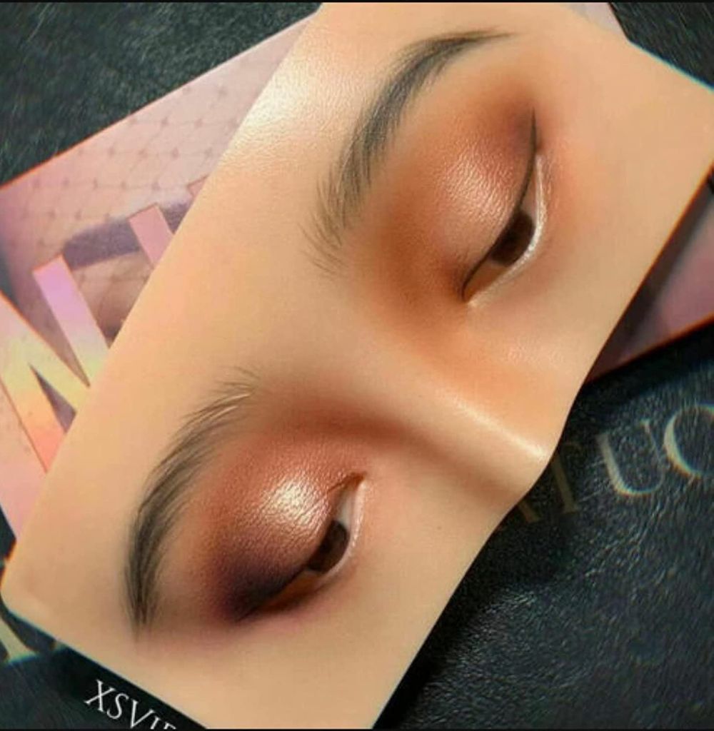 Elecsera Eyeshadow Dummy For Practice Eyeshade 3 g (Skin) - Makeup - Eyes | Buy online on ZillyBuy