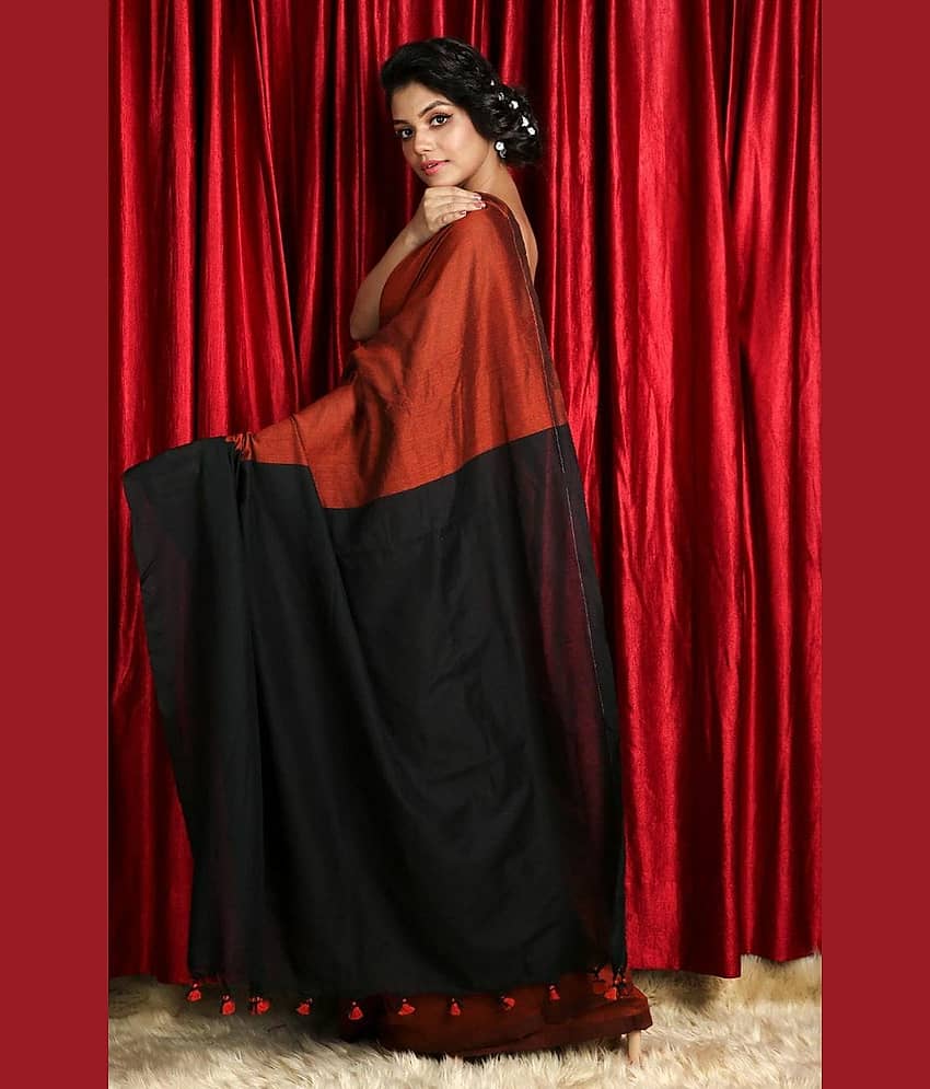 SARADA HANDLOOM Cotton Colorblock Saree With Unstitched Blouse Piece ( Magenta )