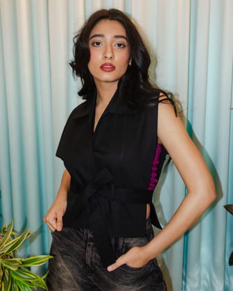 NOIR BLACK TIE UP VEST-XS