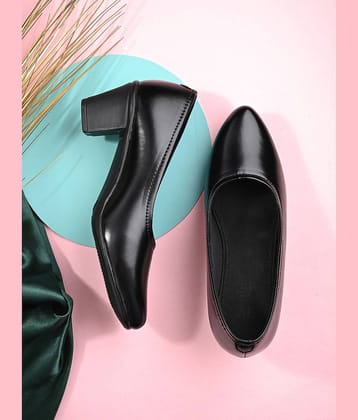 Footloose Black Women's Casual Ballerinas