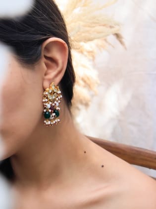 Sahej Red-Green Kundan Chaandbali Earrings-Multicolored