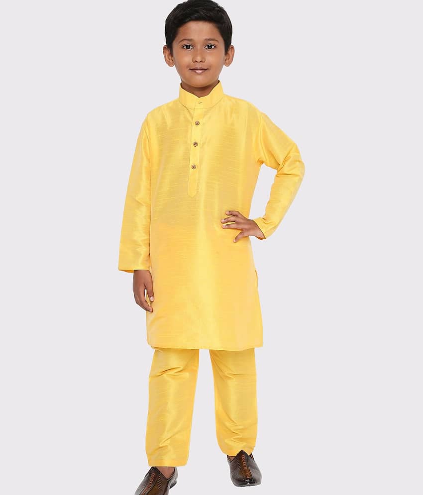 Maharaja Boys Silk Solid - Pattern Kurta Pant Set ( Yellow , Pack of 1 )