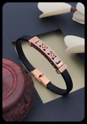Derecho Bracelet For Womans