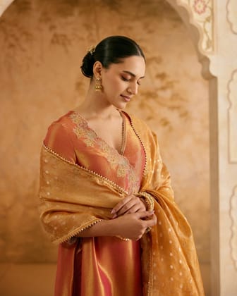 Amber Rosy Dupatta-One Size / Orange