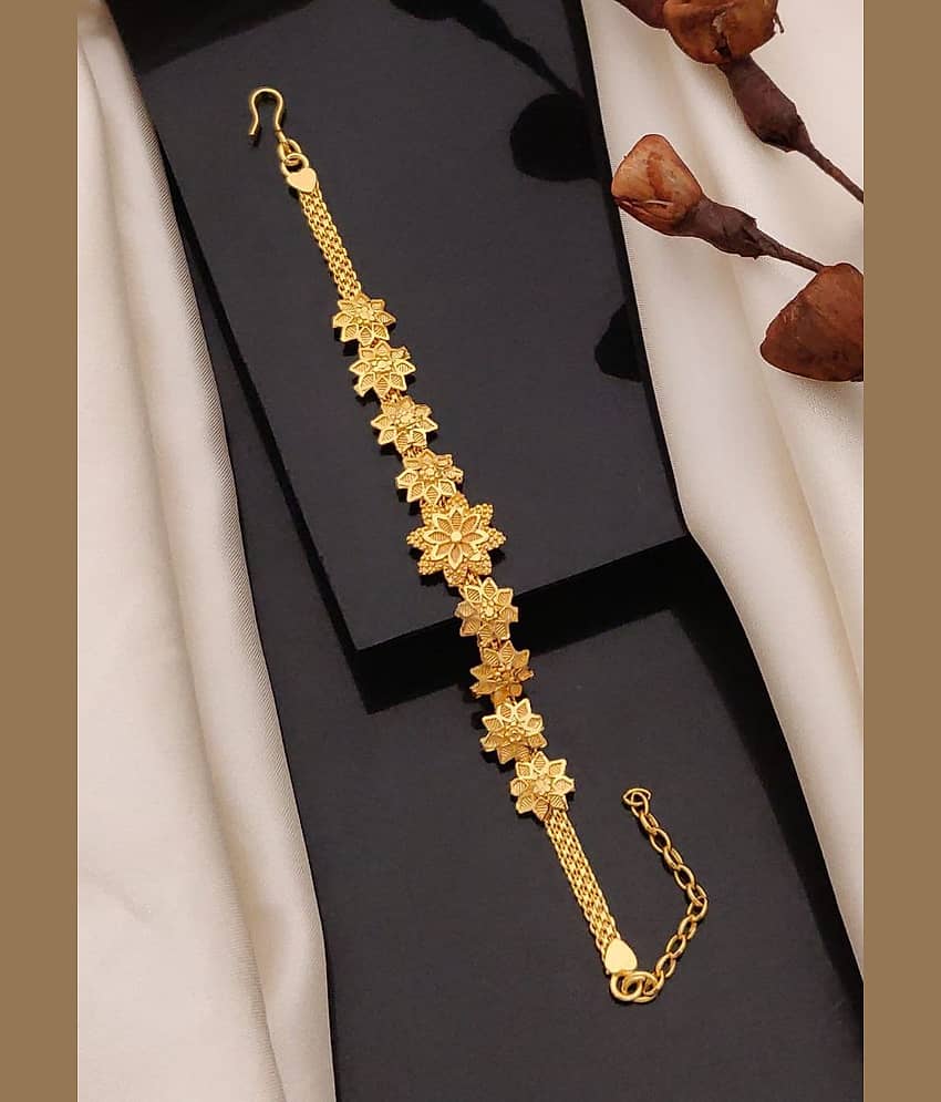 Shivay Fashion Gold Bracelet ( Pack of 1 )