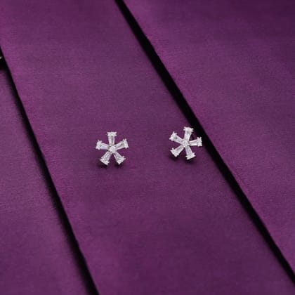 Minimalistic Starry Spectacle Floral Silver Earrings-White Stone / Silver