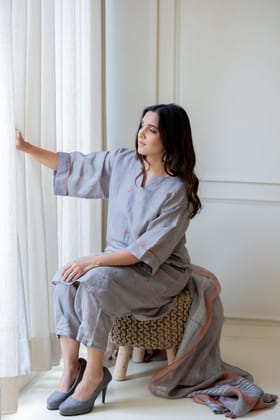 Ashes and Ambers Linen Kurta Set with Dupatta-S