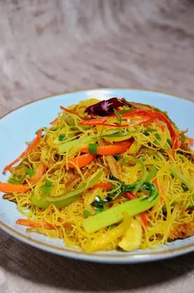 Veg Singapore Rice Noodles