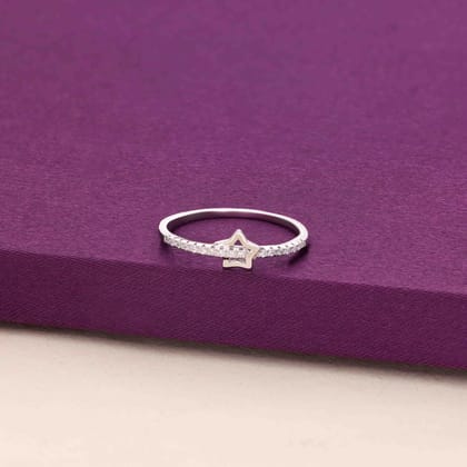 Sterling Silver Minimalistic Star Ring-White Stone / Silver / 5