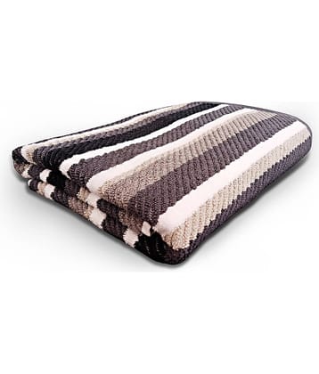 GrihaLakshmi - Cotton Turquoise Solid Bath Towel ( Pack of 1 )