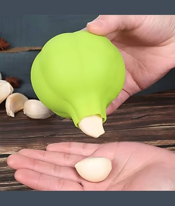 Dust N Shine Silicone Garlic Peeler Rub with hands Garlic Easy Quick to Peel Garlic Cloves (Pack of 1)