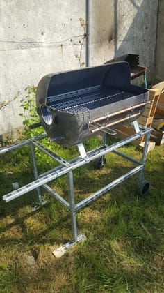 1001 Boiler Paint Ex. Black I Uses: Recommended on Boiler ext, geyser ext., condensers, air coolers, cold water tanks, centrifugal pumps, piping, stoker wind boxes, ducting, etc.Temp. Resist: Upto 230 C dry heat and 50 C wet heat. (1 Ltr)