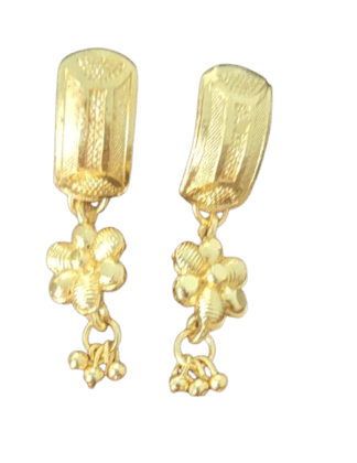 Exquisite Earrings Adorn Your Ears with Style