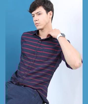 Highlander Cotton Blend Slim Fit Striped Full Sleeves Men's Casual Shirt - Navy Blue ( Pack of 1 )