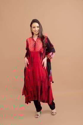 RED BLACK SHIBORI YOKE AND TIE DYE KURTA SET OF 3-XL