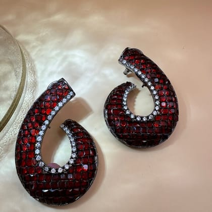 Majestique-Red