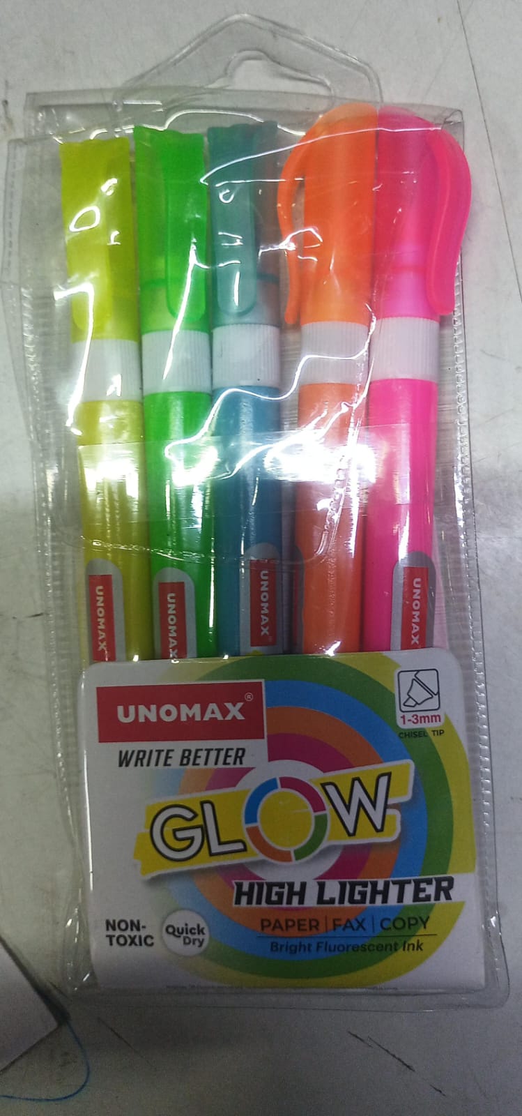 UNOMAX GLOW Highlighter